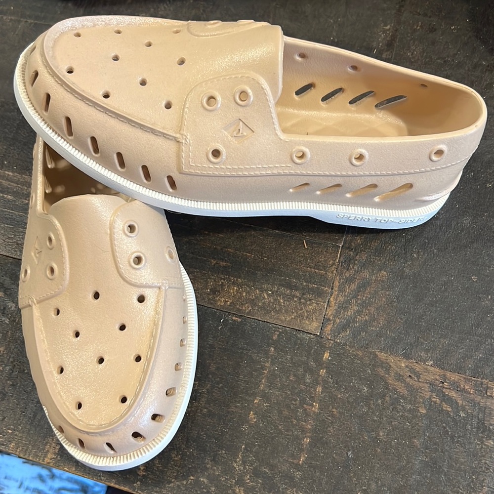 Sperry Float shoes